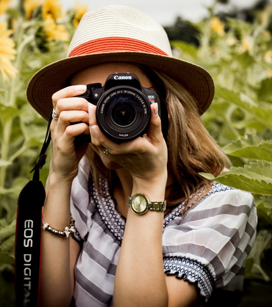 woman photographer